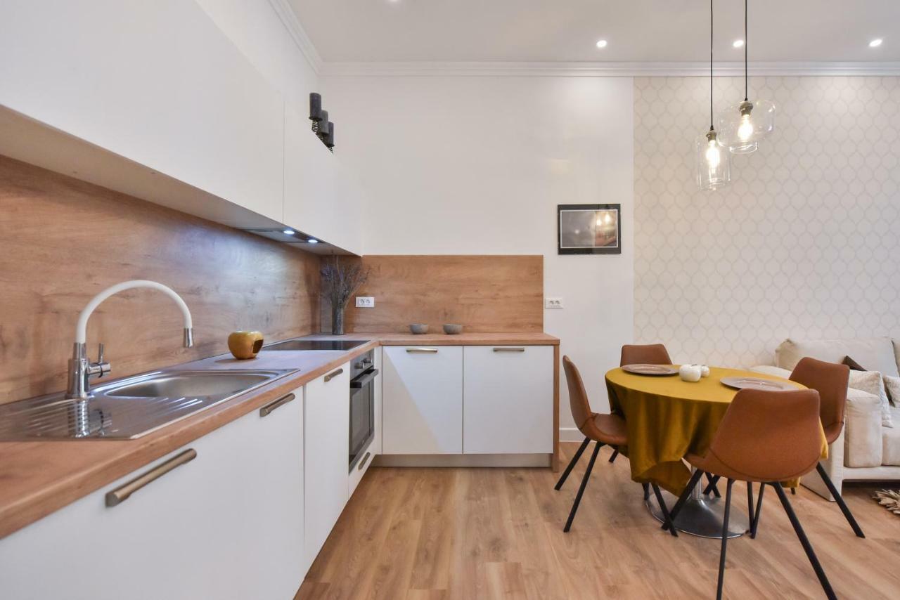 Center Simeon Apartment ซาดาร์ ภายนอก รูปภาพ